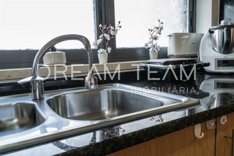 Moradia T3 para Venda em Cercal Foto 8