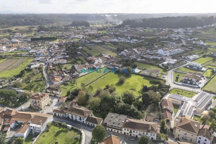 Moradia T0 para Venda em Eixo e Eirol Foto 38