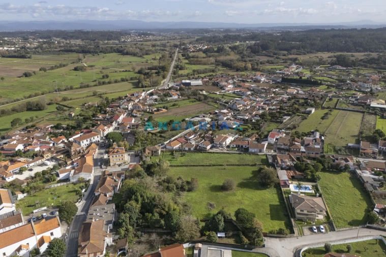 Moradia T0 para Venda em Eixo e Eirol Foto 23