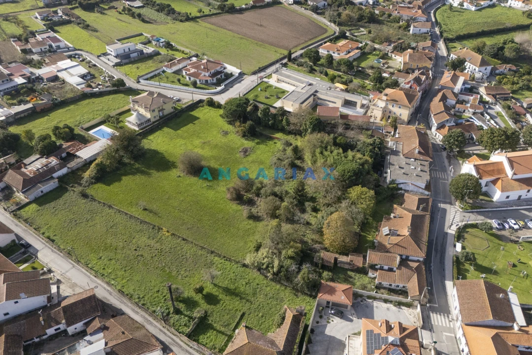 Moradia T0 para Venda em Eixo e Eirol Foto 31