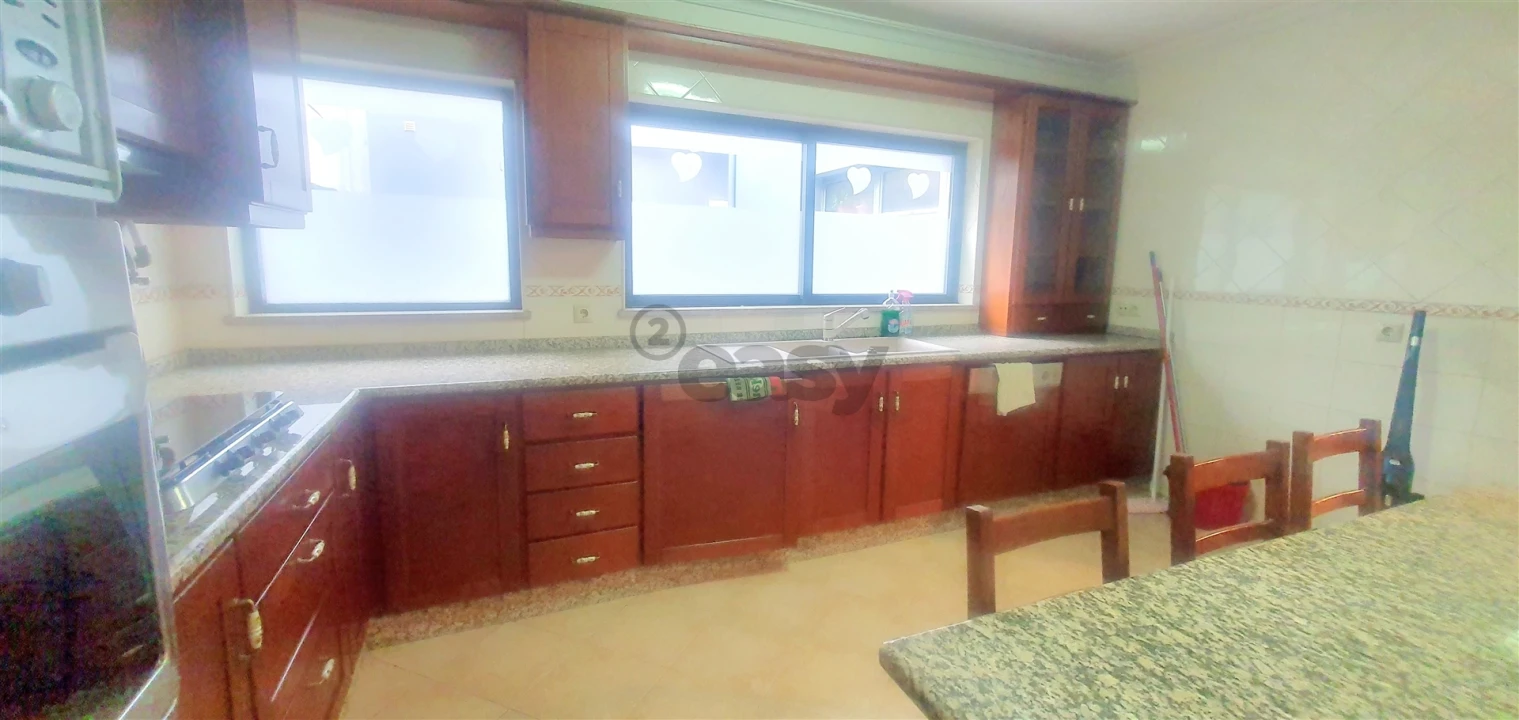 Apartamento T3 para Arrendamento em Lamego (Almacave e Sé) Foto 4