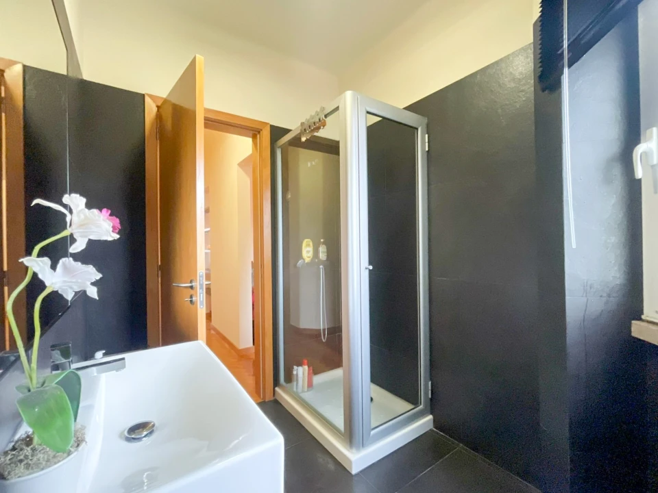 Apartamento T2 para Arrendamento em Benfica Foto 12