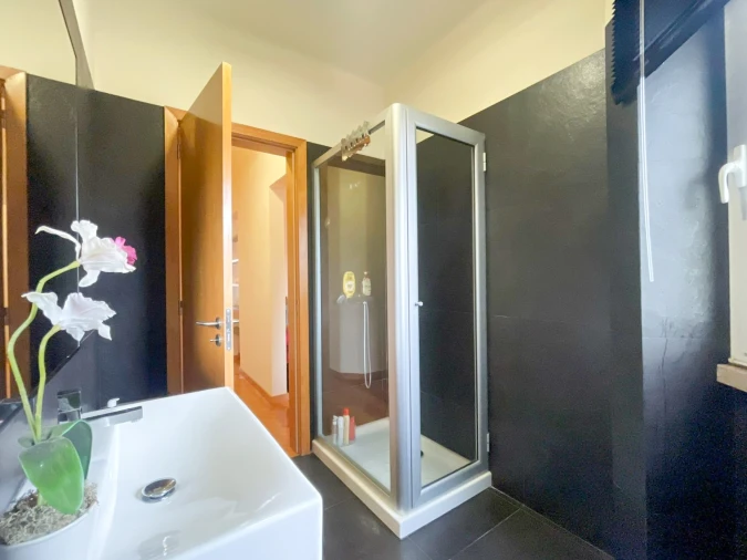 Apartamento T2 para Arrendamento em Benfica Foto 12