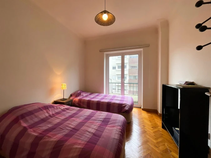 Apartamento T2 para Arrendamento em Benfica Foto 8