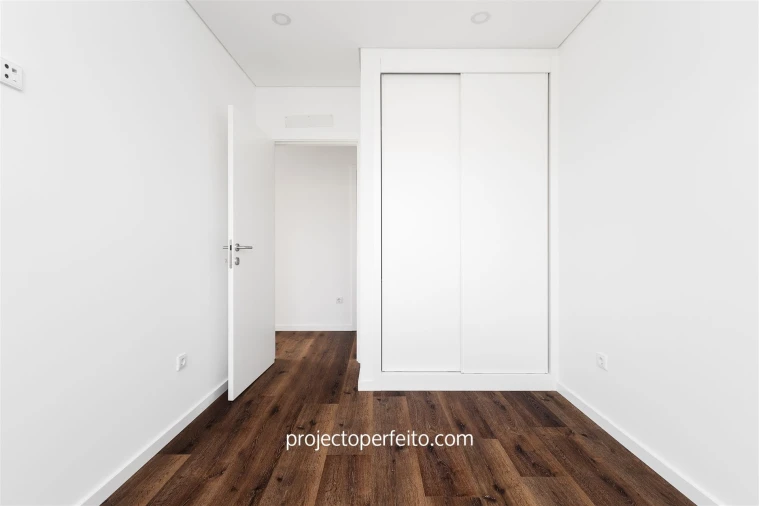 Apartamento T3 para Venda em Espinho Foto 13