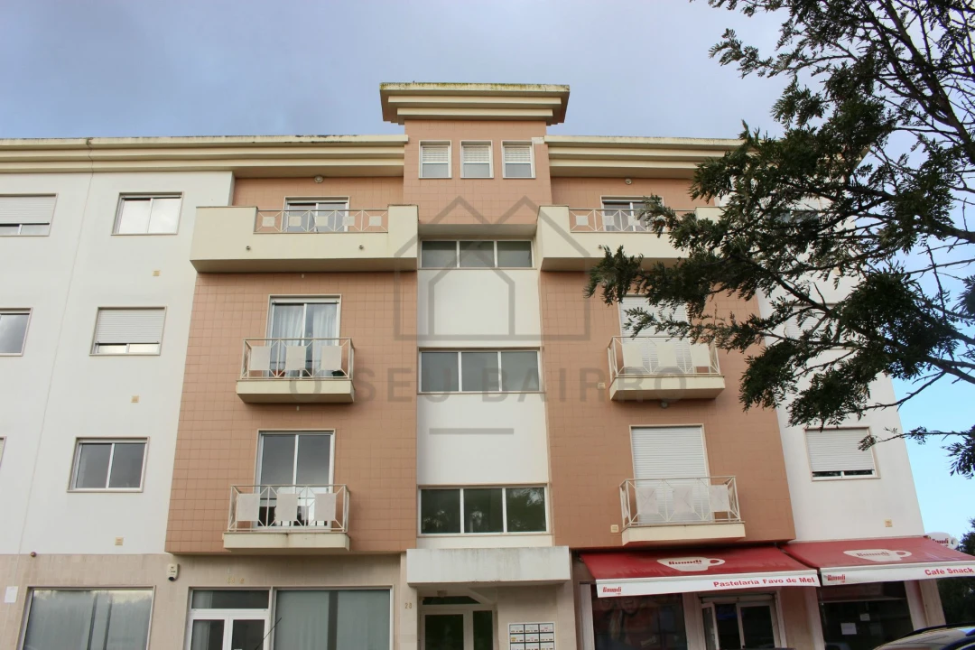 Apartamento T3 para Arrendamento em Caldas da Rainha - Santo Onofre e Serra do Bouro Foto 18