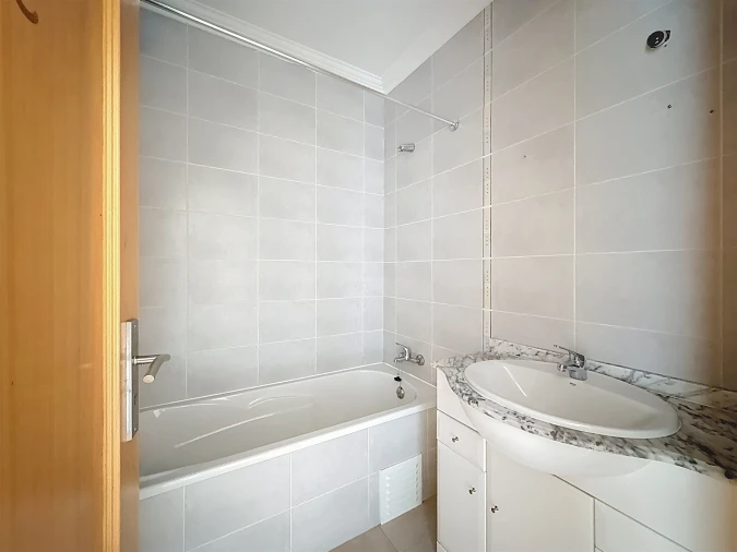 Apartamento T3 para Arrendamento em Caldas da Rainha - Santo Onofre e Serra do Bouro Foto 12