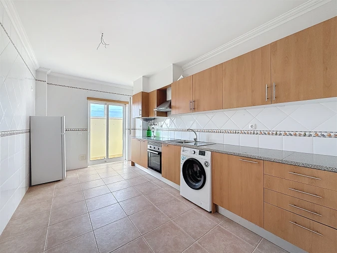 Apartamento T3 para Arrendamento em Caldas da Rainha - Santo Onofre e Serra do Bouro Foto 1