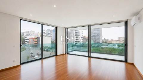 Apartamento T3 para Venda em Ramalde