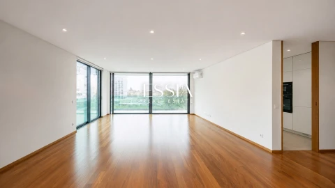 Apartamento T3 para Venda em Ramalde