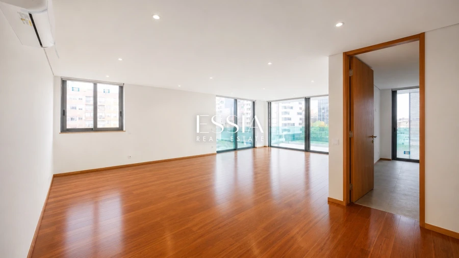 Apartamento T3 para Venda em Ramalde Foto 15