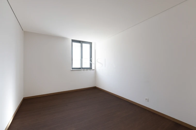 Apartamento T3 para Venda em Ramalde Foto 13