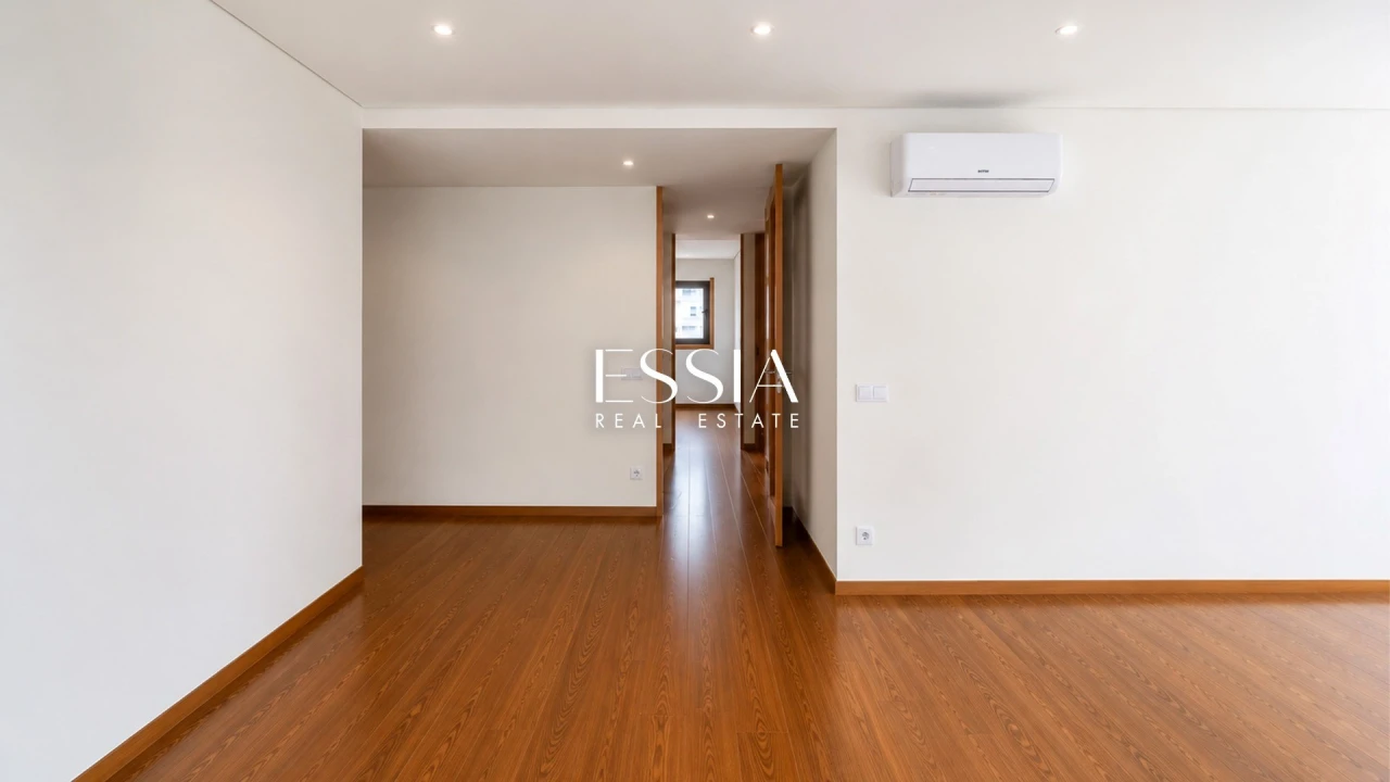 Apartamento T3 para Venda em Ramalde Foto 19