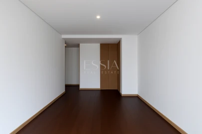 Apartamento T3 para Venda em Ramalde
