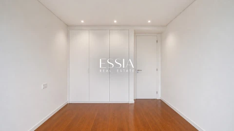 Apartamento T3 para Venda em Ramalde