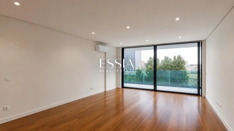 Apartamento T3 para Venda em Ramalde
