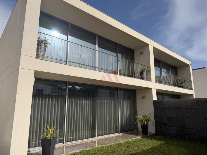 Moradia T3 para Venda em Aver-O-Mar, Amorim e Terroso Foto 1