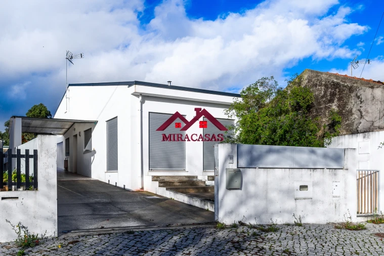 Moradia T3 para Arrendamento em Mira