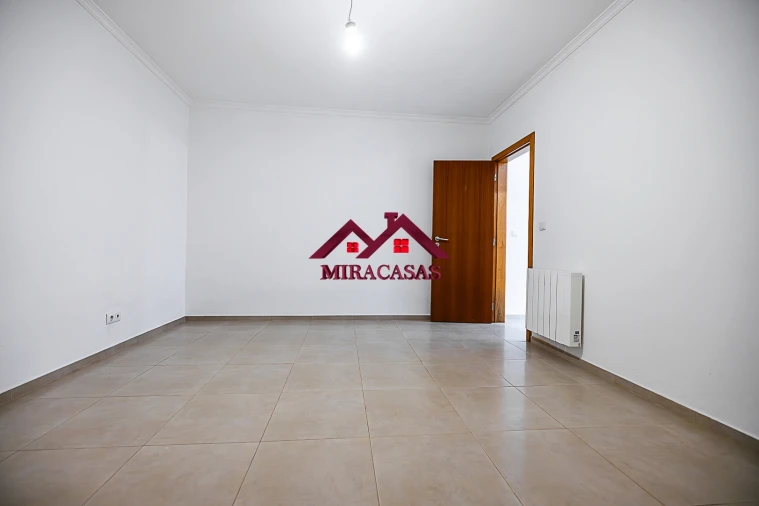 Moradia T3 para Arrendamento em Mira Foto 16