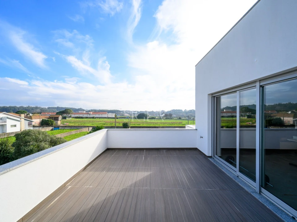 Moradia T3 para Venda em Gulpilhares e Valadares Foto 35