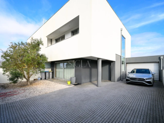 Moradia T3 para Venda em Gulpilhares e Valadares Foto 1