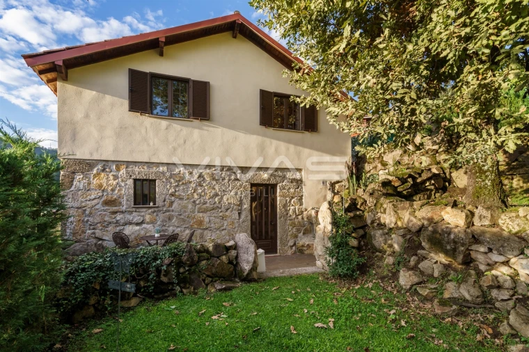 Moradia T4 para Venda em Valbom (São Pedro), Passô e Valbom (São Martinho) Foto 32