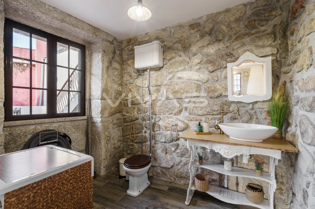 Moradia T4 para Venda em Valbom (São Pedro), Passô e Valbom (São Martinho) Foto 15