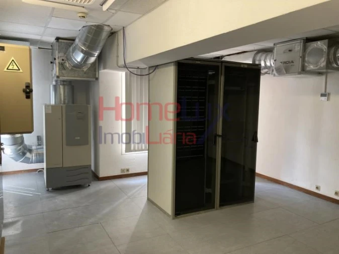 Escritório para Venda em Avenidas Novas Foto 24