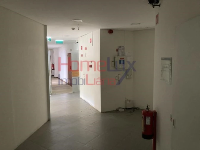 Escritório para Venda em Avenidas Novas Foto 36