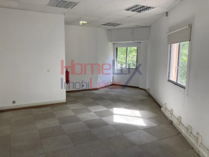 Escritório para Venda em Avenidas Novas Foto 37