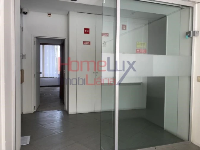 Escritório para Venda em Avenidas Novas Foto 38