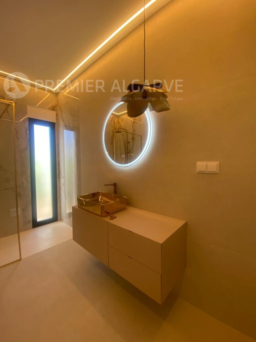 Moradia T4 para Venda em São Brás de Alportel Foto 37