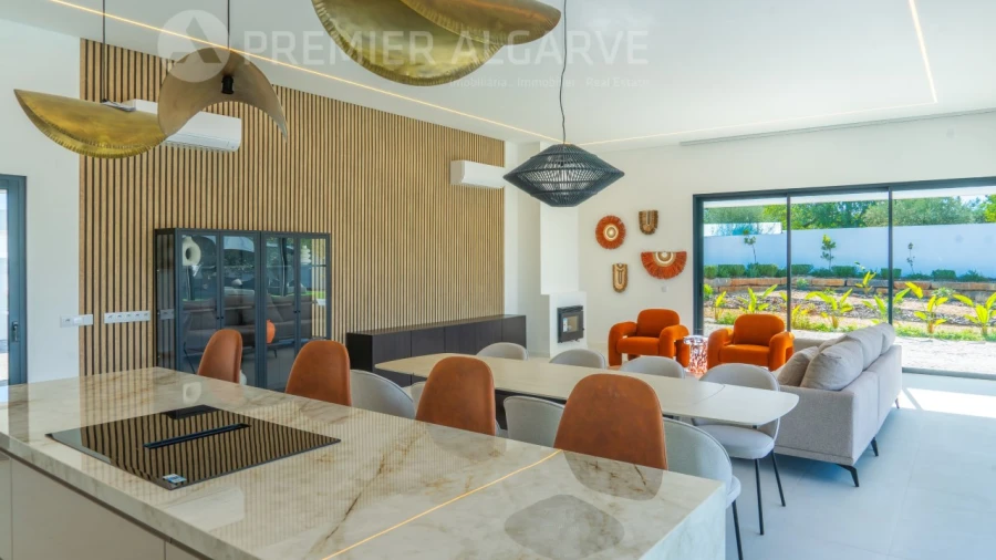 Moradia T4 para Venda em São Brás de Alportel Foto 6