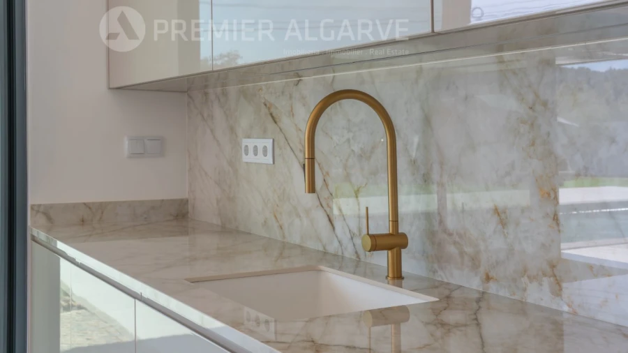 Moradia T4 para Venda em São Brás de Alportel Foto 18