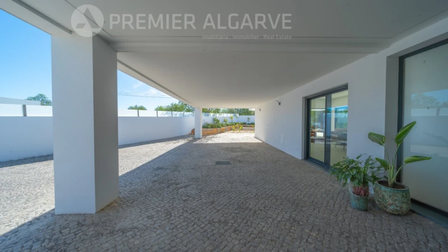 Moradia T4 para Venda em São Brás de Alportel Foto 57