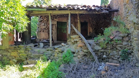 Moradia T3 para Venda em Ninho do Açor e Sobral do Campo
