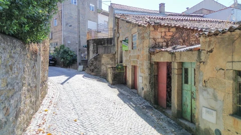 Moradia T3 para Venda em Ninho do Açor e Sobral do Campo