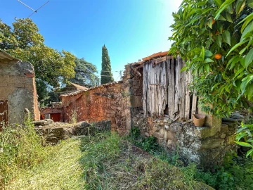 Moradia T3 para Venda em Ninho do Açor e Sobral do Campo