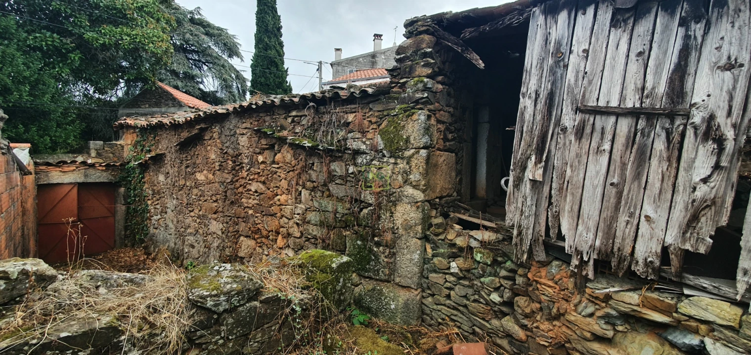 Moradia T3 para Venda em Ninho do Açor e Sobral do Campo Foto 2