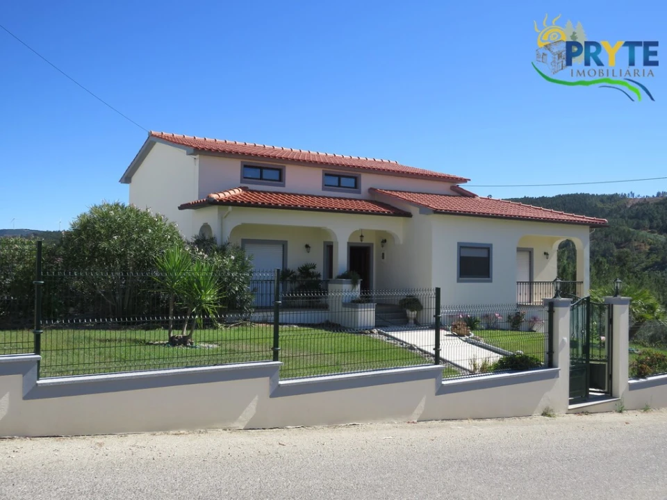 Moradia T3 para Venda em Sertã Foto 2