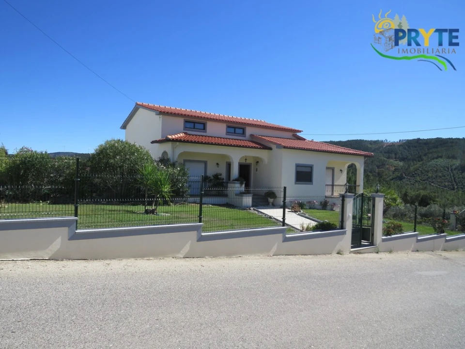 Moradia T3 para Venda em Sertã Foto 3