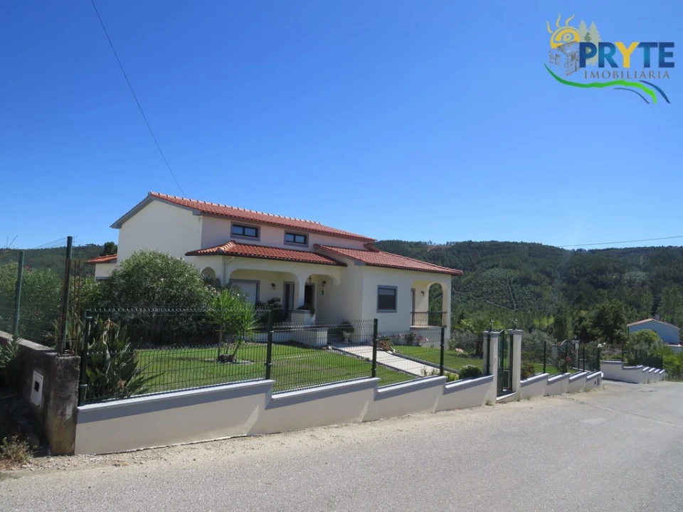 Moradia T3 para Venda em Sertã Foto 5