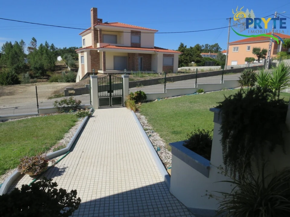 Moradia T3 para Venda em Sertã Foto 53