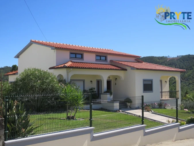 Moradia T3 para Venda em Sertã Foto 1