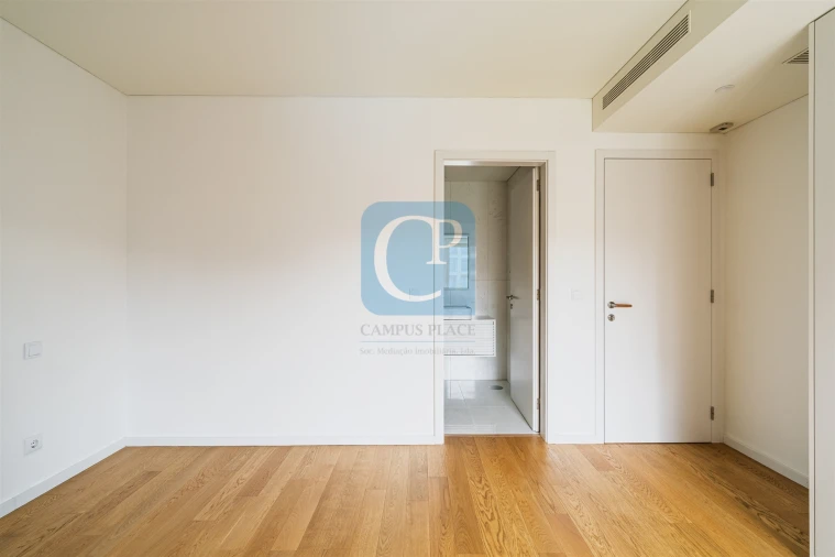 Apartamento T2 para Arrendamento em Canidelo Foto 17