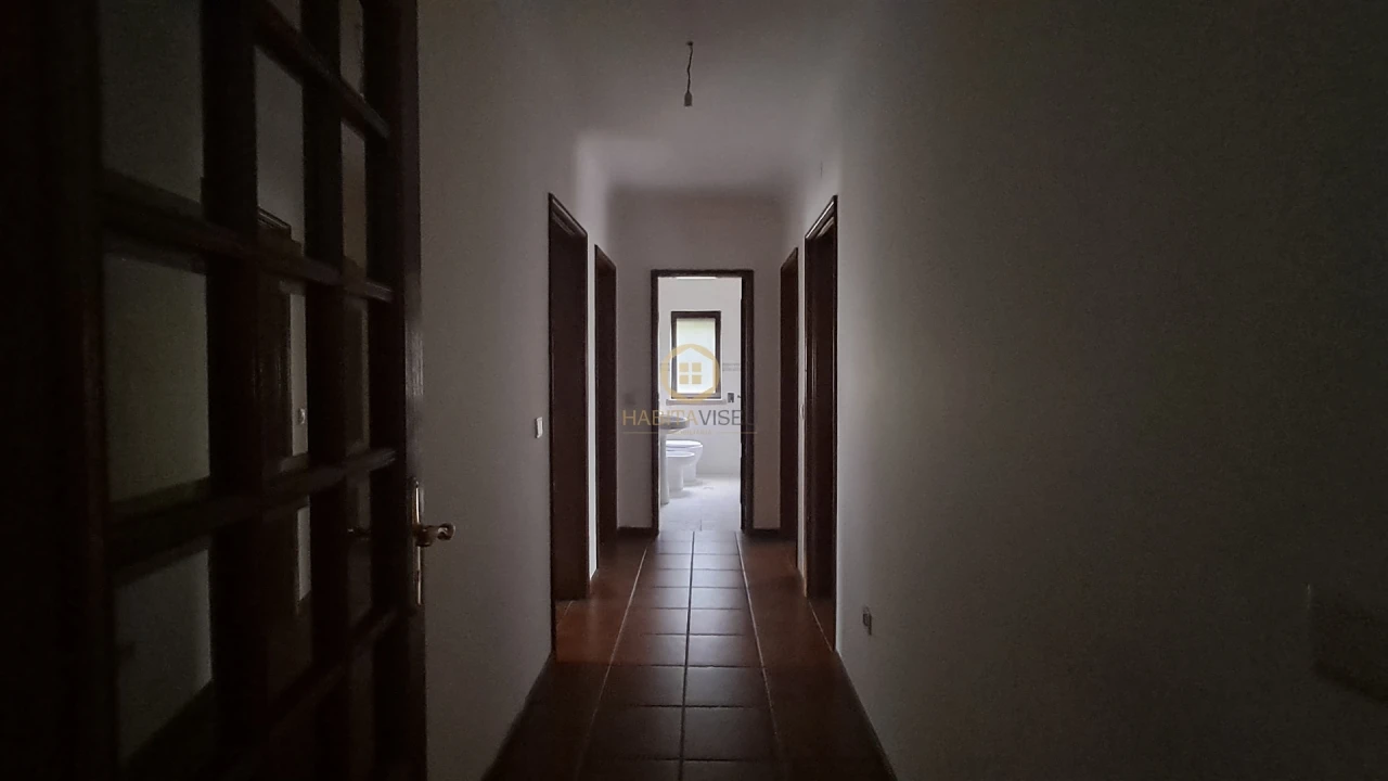 Moradia T3 para Arrendamento em Viseu Foto 8
