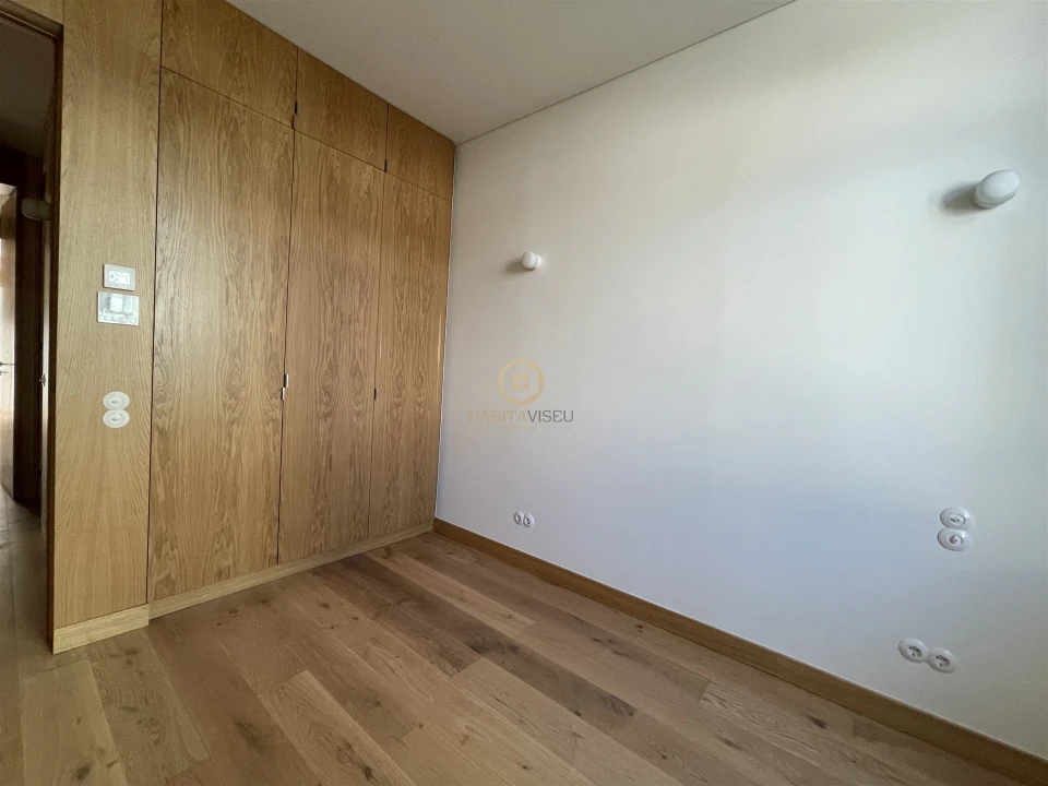 Apartamento T3 para Arrendamento em Viseu Foto 14
