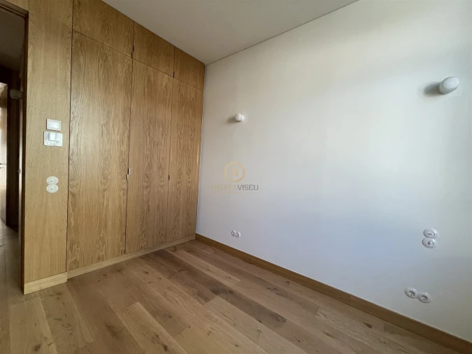 Apartamento T3 para Arrendamento em Viseu Foto 14