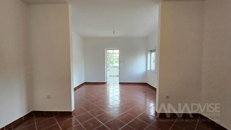 Moradia T3 para Venda em Santos Evos Foto 4