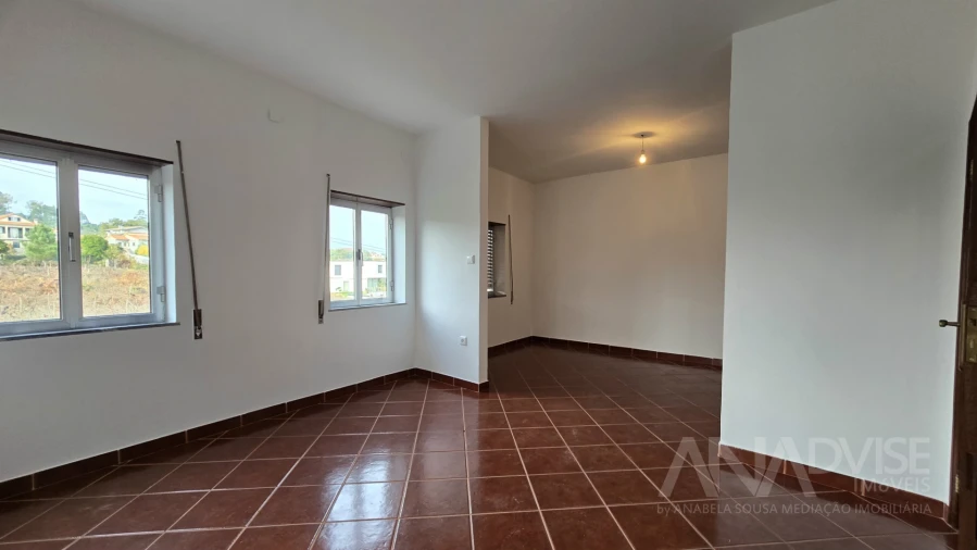 Moradia T3 para Venda em Santos Evos Foto 3